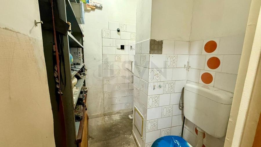 Apartament cu 4 camere decomandat în Colentina