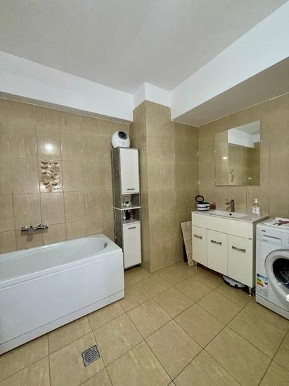 Apartament cu 3 camere decomandat, mobilat în Ostroveni