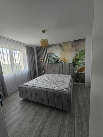 Apartament cu 3 camere semidecomandat în Obcini
