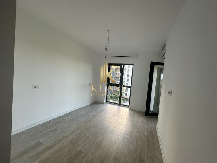 Apartament cu 3 camere semidecomandat, mobilat în P-ta Presei Libere