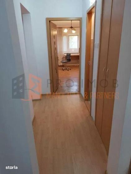 Apartament cu 3 camere decomandat în Dorobanți 1