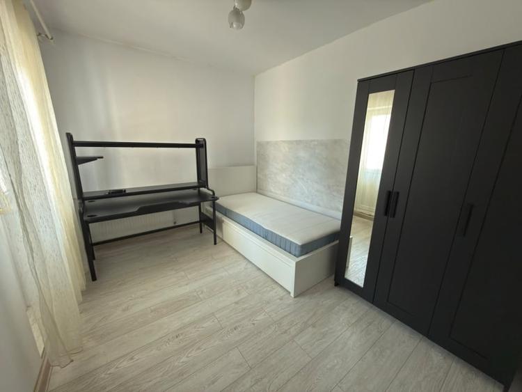 Apartament cu 3 camere semidecomandat, mobilat în Mărășești