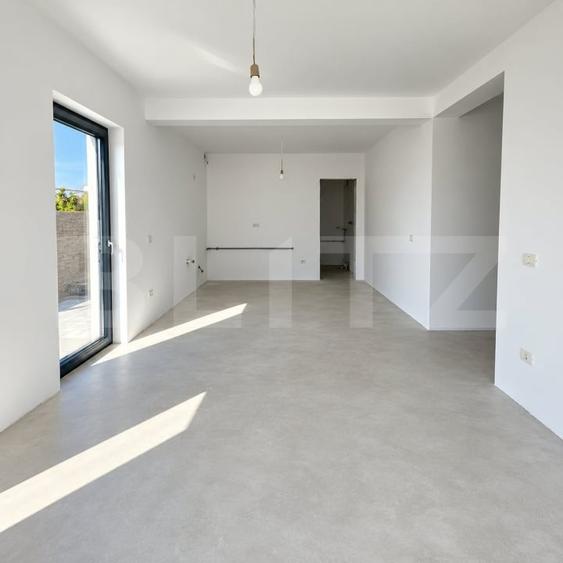 Duplex cu 4 camere cu Canalizare în Giroc