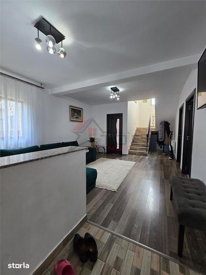 Casă cu 5 camere cu Teren 518 Mp în Ciurea