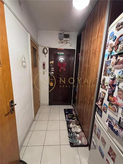 Apartament cu 3 camere decomandat, mobilat în Valea Ialomiței