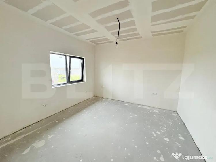 Casă cu 3 camere cu Teren 450 Mp în Lazuri