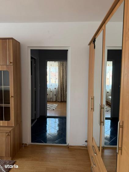 Apartament cu 2 camere semidecomandat în Florilor