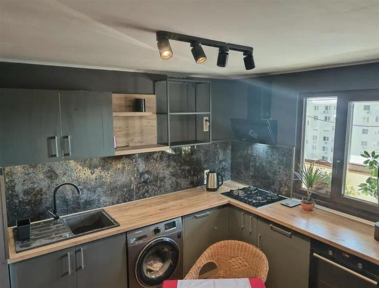 Apartament cu 2 camere decomandat, mobilat în Berceni