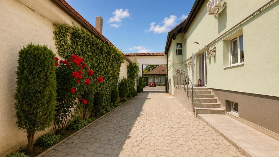 Apartament cu 3 camere în zona Centrală/ Strada Lungă - 15