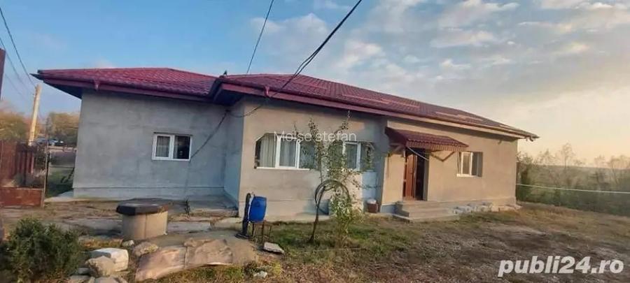 Casa de vanzare (negociabil)
