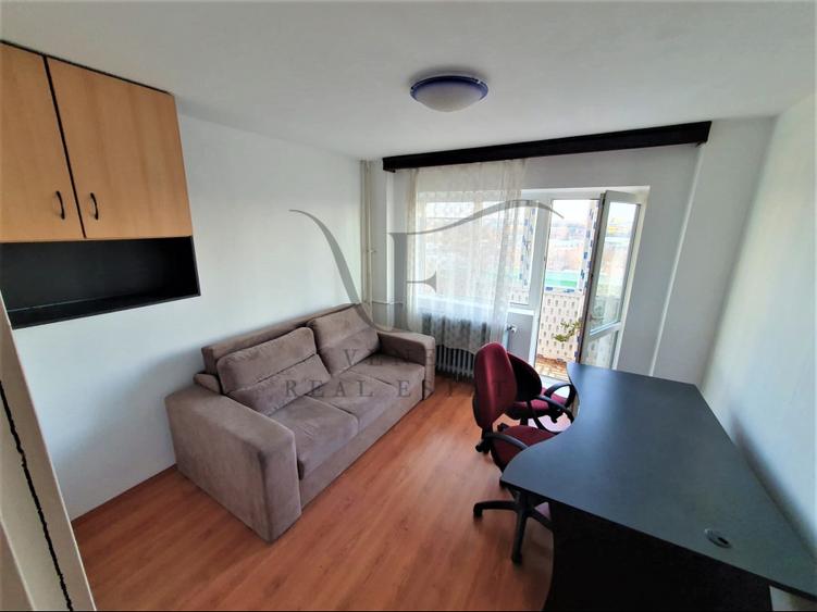 Oportunitate 4 Camere 88 mp 2 balcoane 2 bai etaj 9 boxa decomandat Vergului Pan - 1