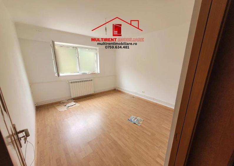 Apartament 3 camere situat in Bloc Parc pe strada Isaccei - 4