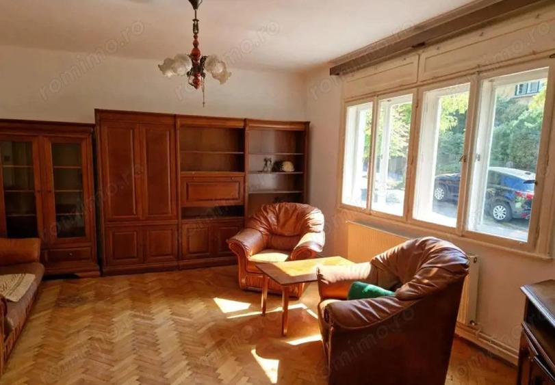 Central - Vanzare casa 5 camere - Str. Bradului - 5