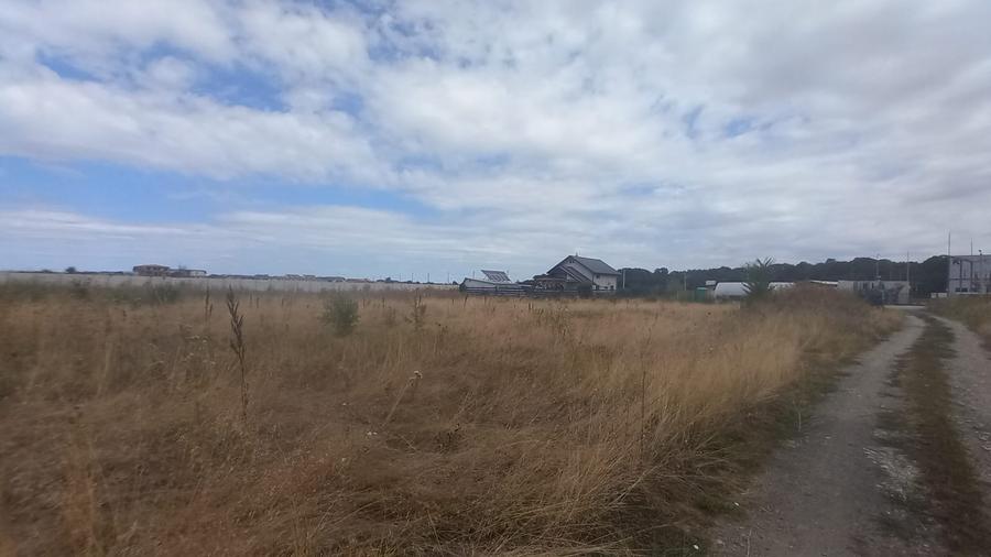 Otopeni-Philip Morris,(zona mixta),1308 mp,50 deschidre X 26 m - 1