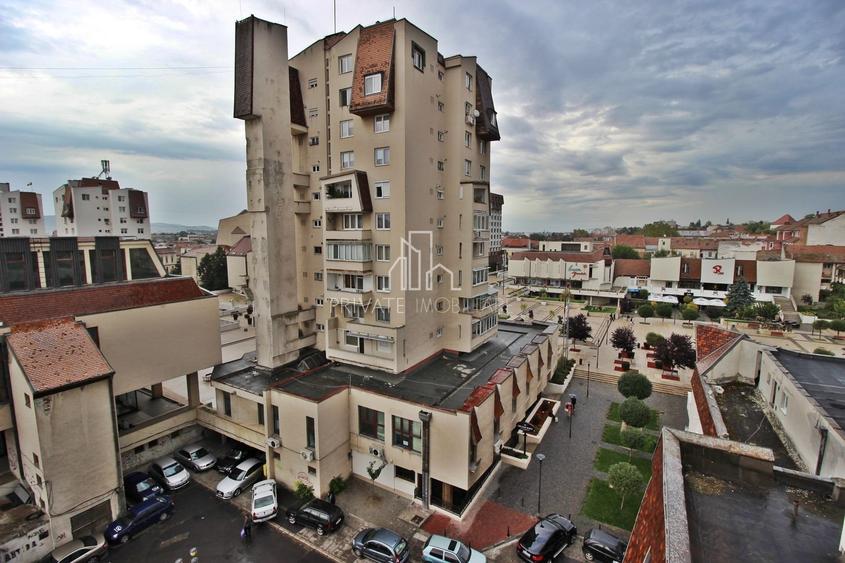 Penthouse 190 Mp+40 Mp Terasa De vanzare, P-ta Teatrului, Ultracentral - 6