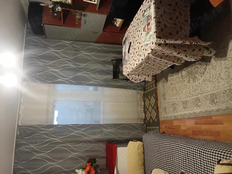 Apartament de vanzare - 4