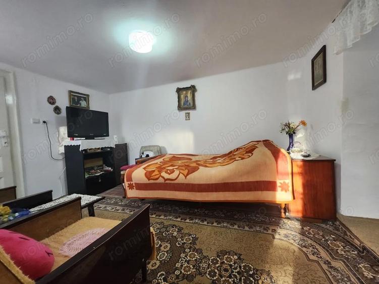 Casa individuala - zona Sagului - 300mp teren - 4 camere - 152.000 Euro - 12