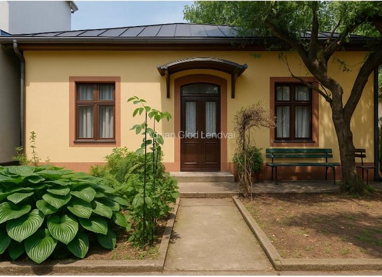 Casă centrală în Târgoviște, teren 250 mp, 4 camere, distanță la  900 m de Primă