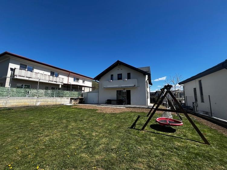 Casă individuală P+E, curte generoasă, - 2