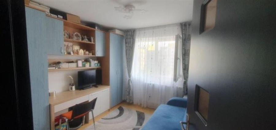 Vanzare apartament 2 camere Delfinului - 4