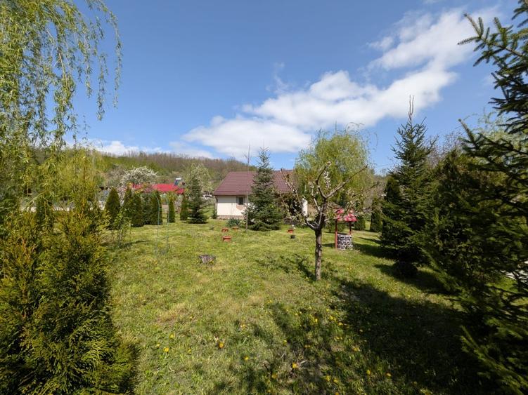 Casă de vânzare  - 5