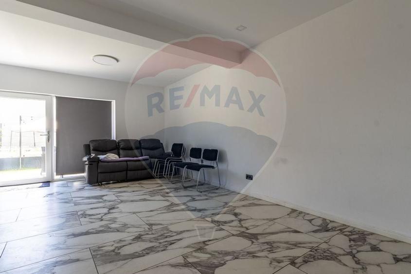 Vilă de lux de închiririat - 13