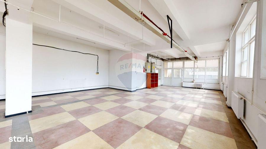 Spa?iu comercial parter Bucurestii Noi/ Metrou Straulesti - 1