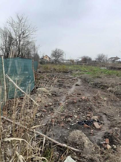 Teren de 2443 mp, în Vișina
