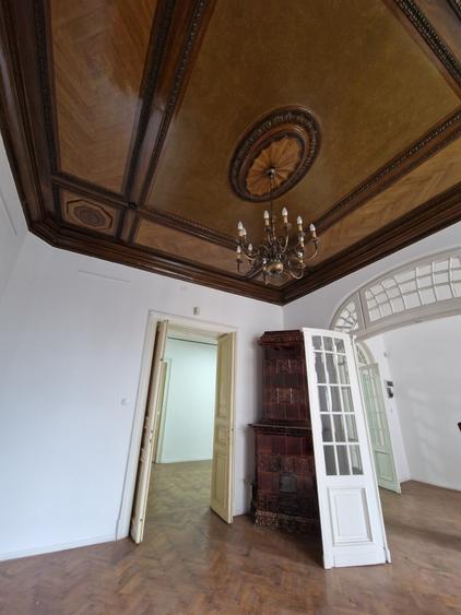 Apartament interbelic central 7 camere zona  Cartierul Armenesc Mosilor Bd Carol - 1