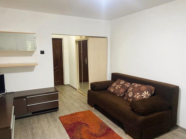 Dristor | 3 min. Metrou | Bloc mixt | Garsonieră la cheie - 1