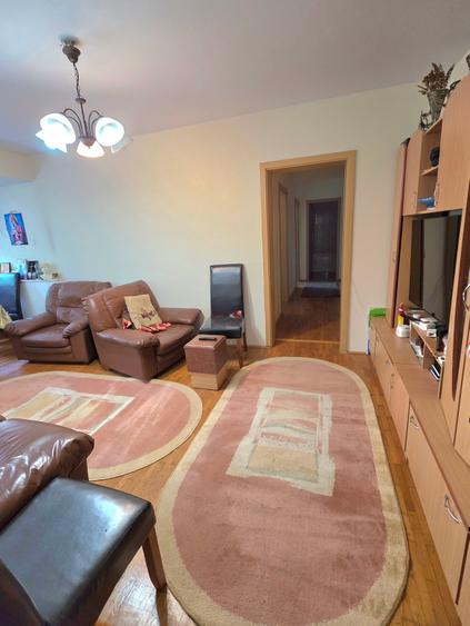 4camere vis a vis de parcul Tabacariei 89mp - 2
