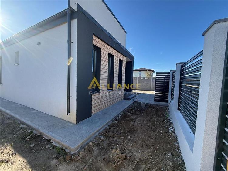 <Casa individuala parter> 4 camere 2 bai 371 mp teren - 5