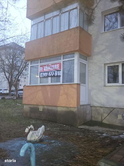 Obcini, parter- vand apartament de 3 camere, perfect spatiu/cabinet. - 10