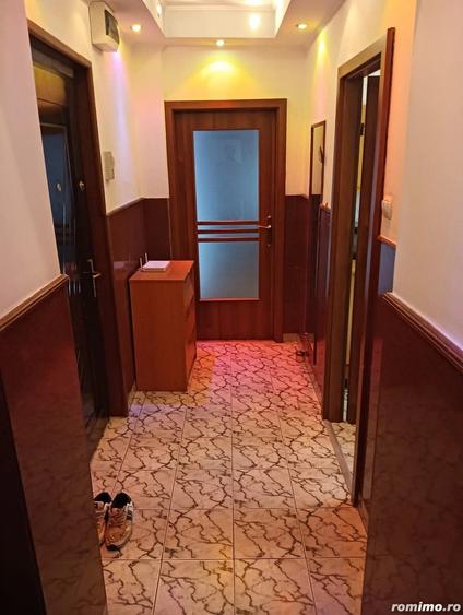 doua camere Metrou Costin Georgian - 2