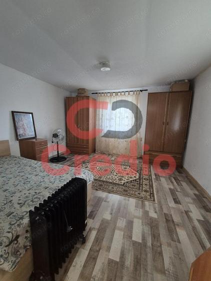 1200mp teren, casa cu 2 corpuri-asfalt, utilitati, locatie buna - 8