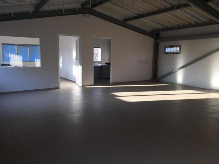 Spatiu birouri si depozit in Ploiesti, zona Xenia. - 20