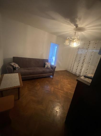 De vanzare ( piata 1 MAI ) apartament - 7