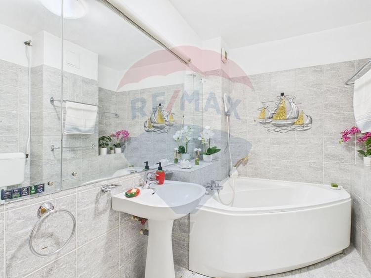 Apartament deosebit de 4 camere zona Decebal - Piata Alba Iulia - 3