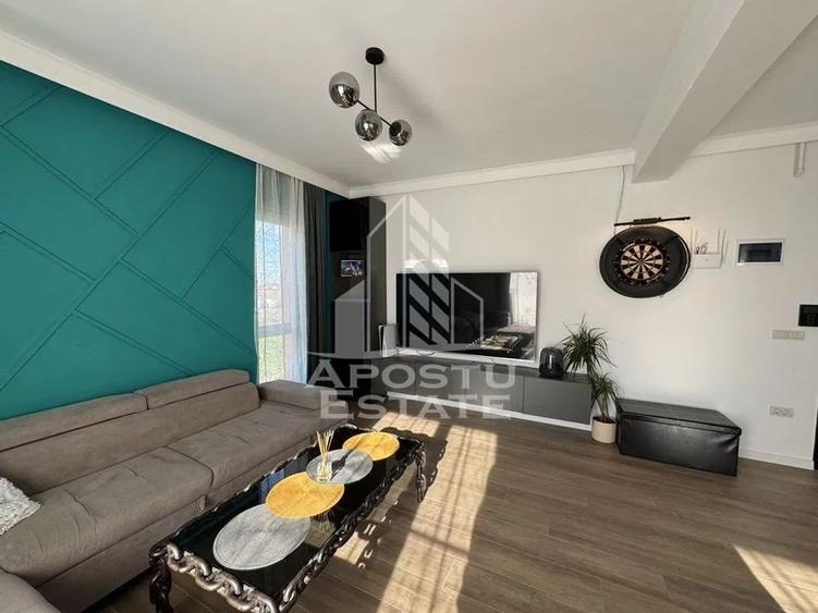 Apartament cu 2 camere, Centrala Proprie, Loc De Parcare, Giroc - 1