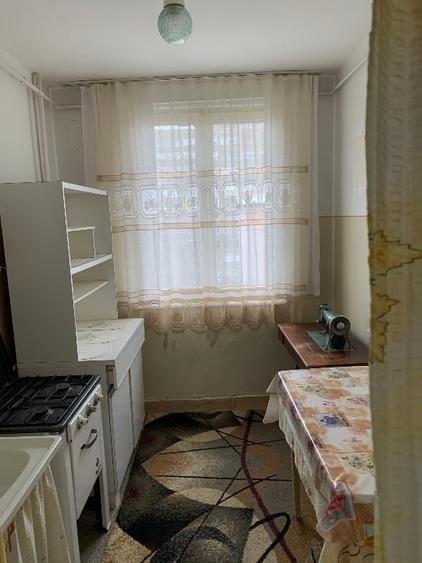 De vânzare apartament doua camere Reșița - 2