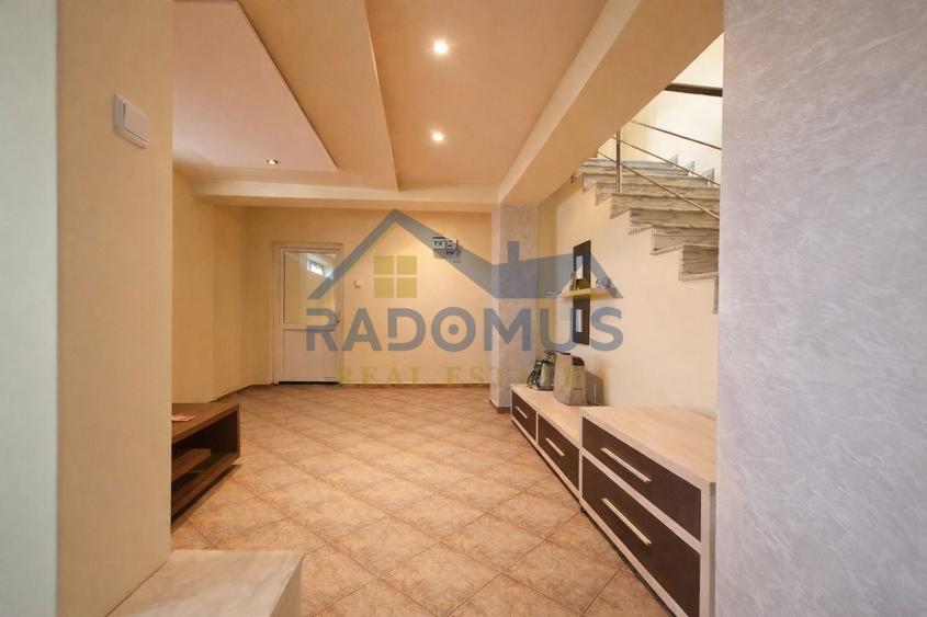 Casă + Spațiu comercial -218 mp utili- Intersecție circulata -Trifazic - 6