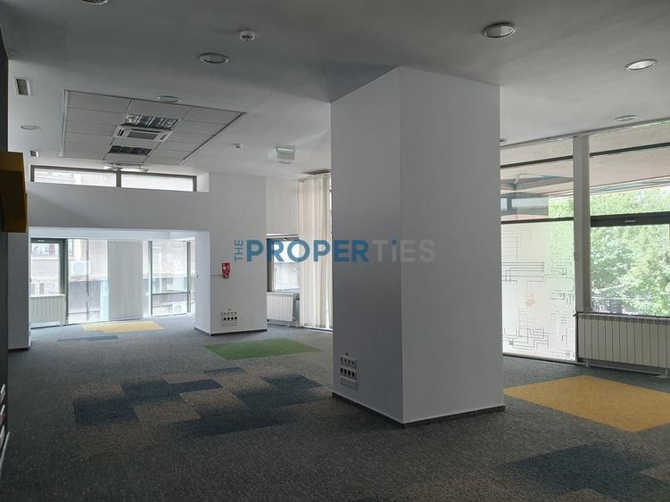 Vanzare cladire de birouri in zona Romana - 15