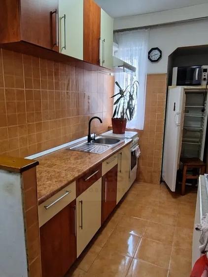 Apartament 2 camere bucatarie inchisa baie cu geam zona Mihai Viteazu - 4