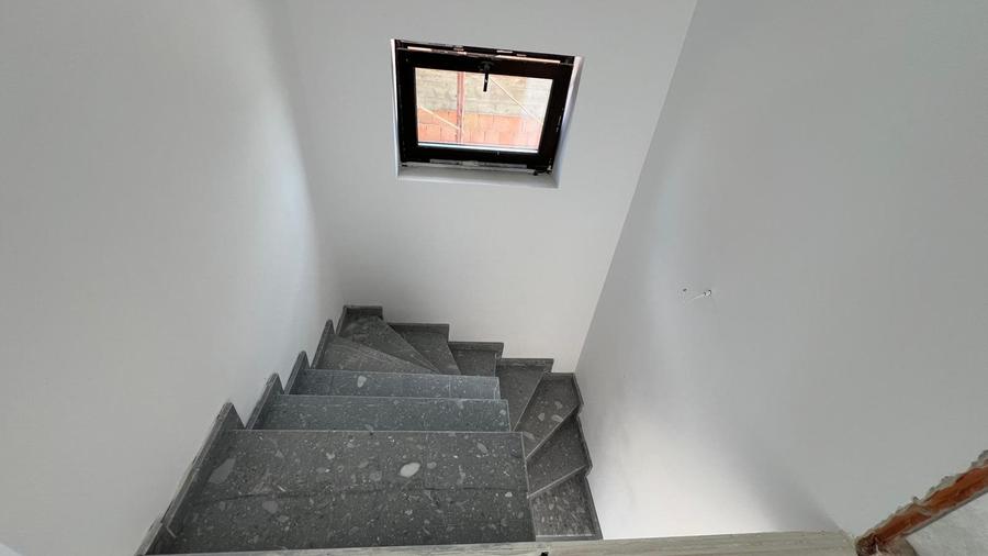 Vilă individuală cu 3 dormitoare și 2 băi | 100 mp utili | Domnești – Strada For - 11