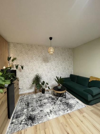 Inchiriez apartament 3 camere - Andrei Muresanu Sud (zona DAutore) - 1