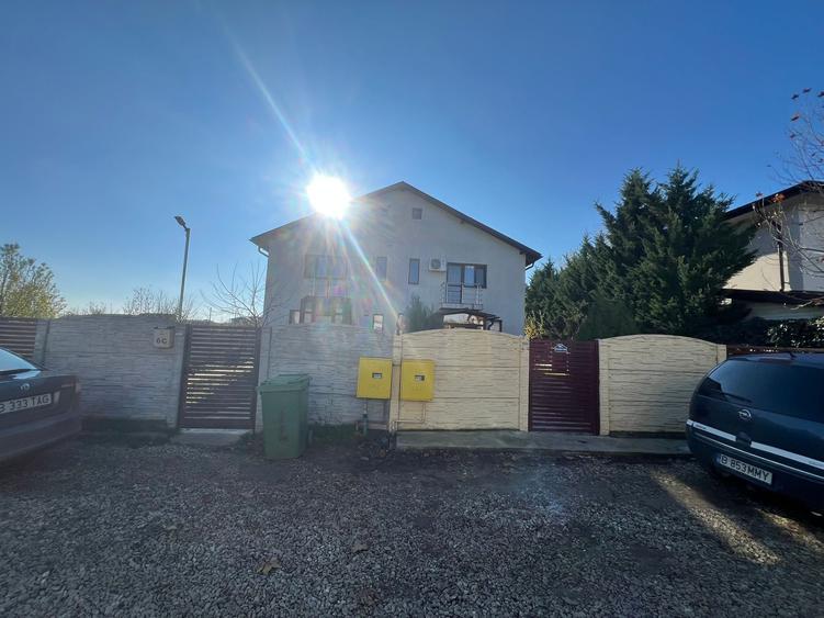 Casă tip duplex – mobilată și utilată – 4 camere-250 mp teren - 6