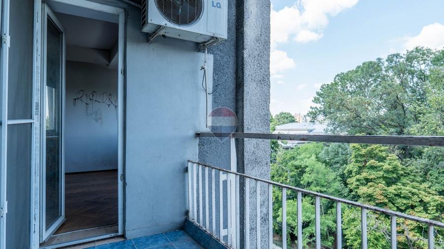 Garsonieră decomandată în Regina Elisabeta