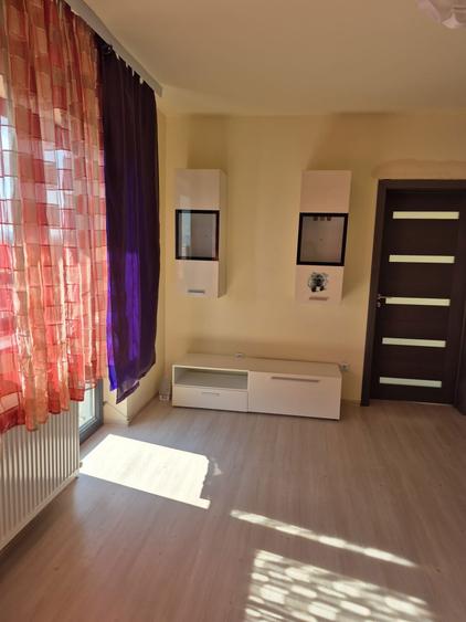 Inchiriez apartament cu doua camere - 6