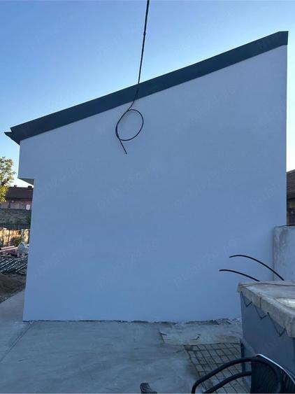 De vanzare casa 2 dormitoare un living baie 60mp plus teren in curte - 3