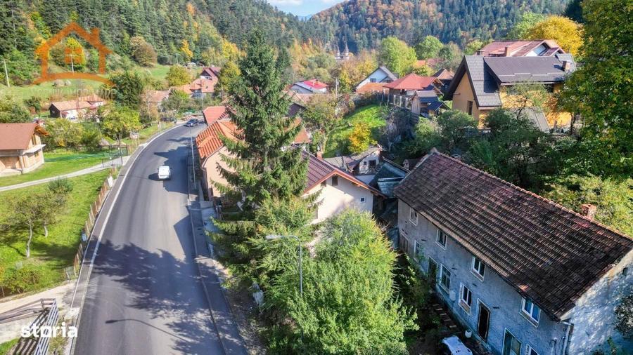 Comuna Bran, str. Pricipala, casa partial renovata, P + E, dependinte, - 5